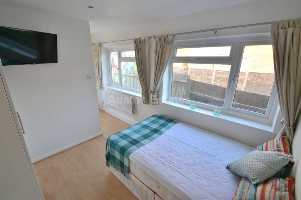 Ensuite Double Room - Montague Street, Reading, Image 1
