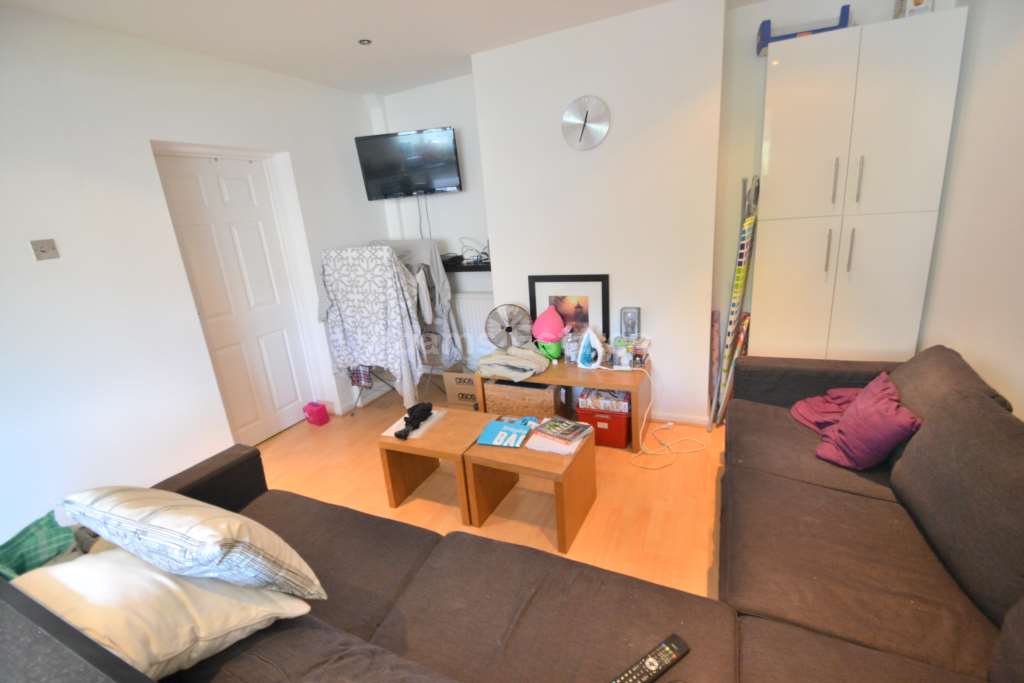 Ensuite Double Room - Montague Street, Reading, Image 2