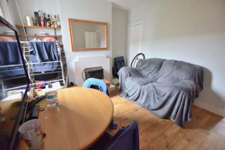 Foxhill Road, Reading, Image 1