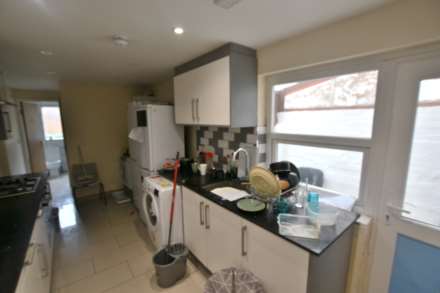 Blenheim Road, Reading, Image 2