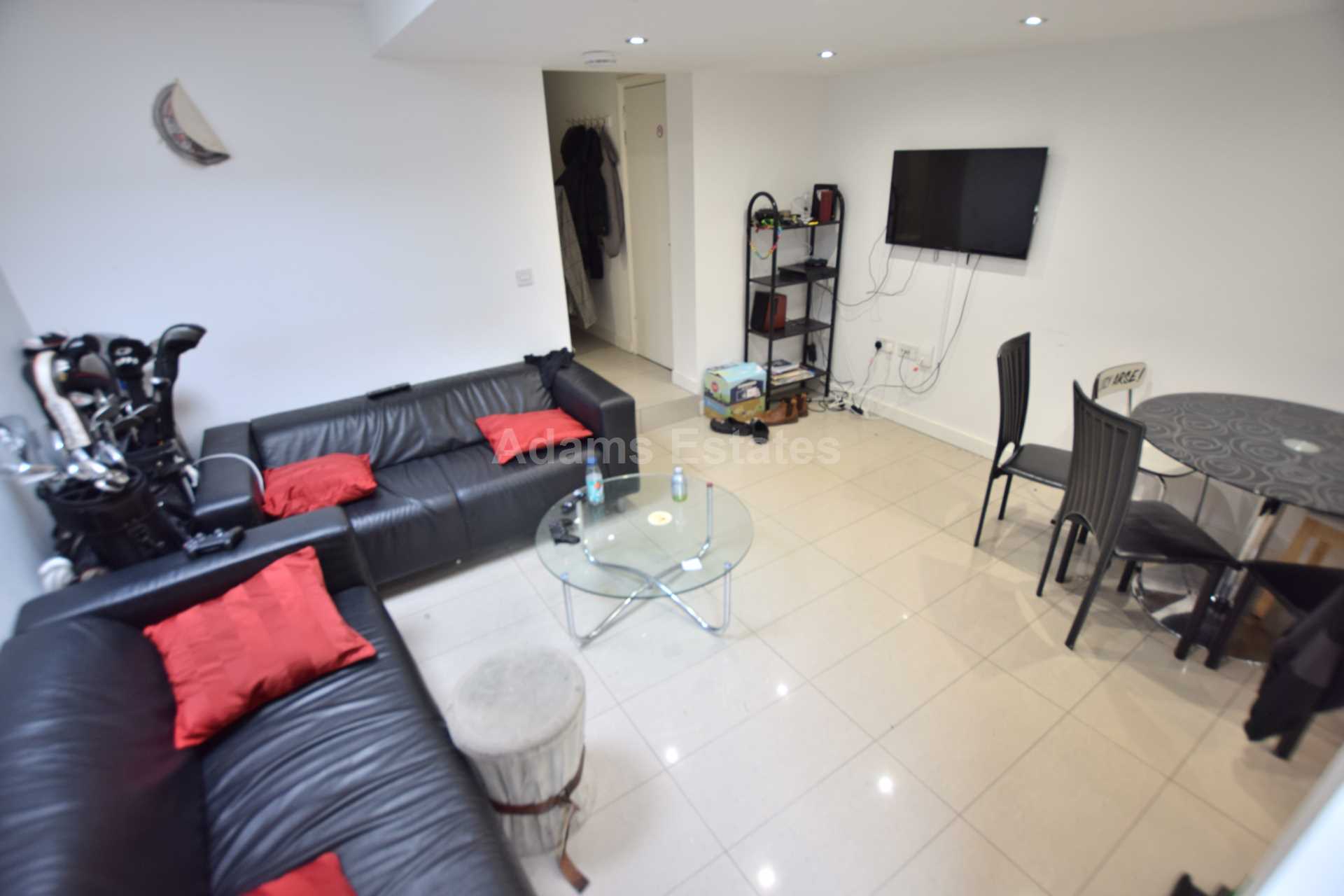 Blenheim Road, Reading, Image 1