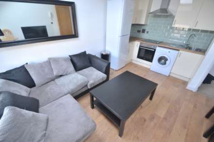 London Street, Reading, Image 1