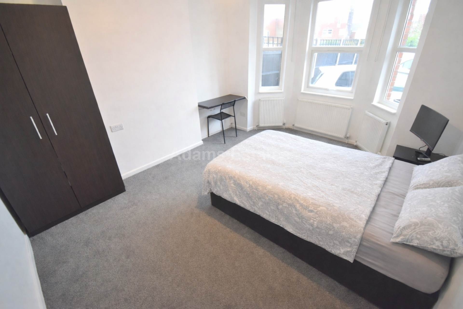 Elm Road, Reading, RG6 5TS, Image 2