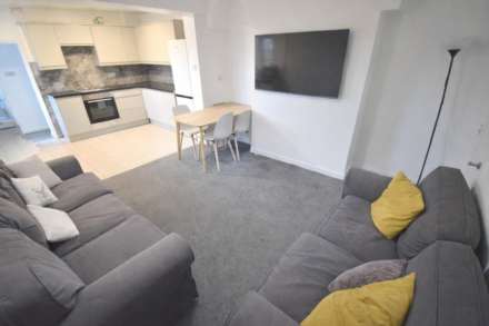 Elm Road, Reading, RG6 5TS, Image 3