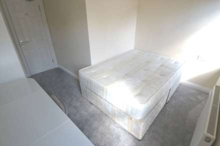 Brighton Road, Reading, Image 7