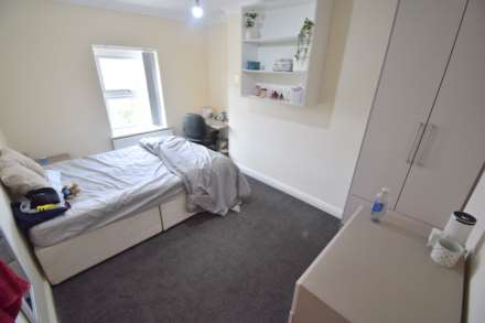 Hamilton Road, Reading, Image 4