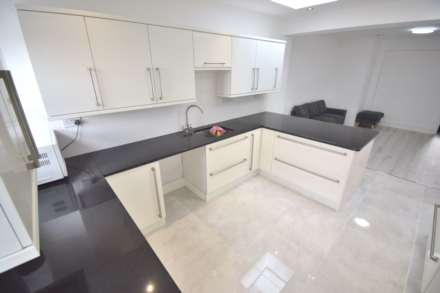 Property For Rent Basingstoke Road, Reading