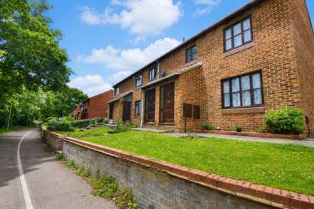 Chilcombe Way Lower Earley, Reading, Image 1