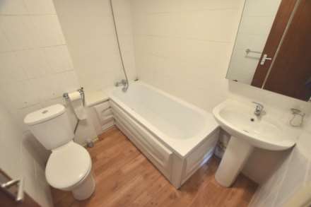 Armadale Court, Reading, Image 6