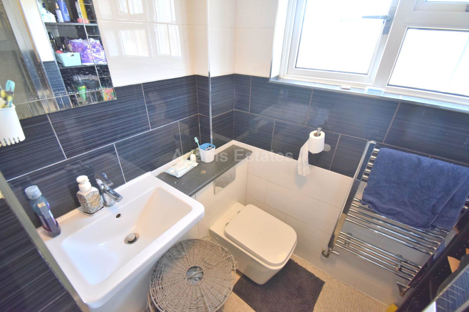 Simons Close, Reading, Image 15