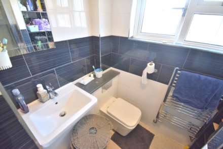 Simons Close, Reading, Image 15