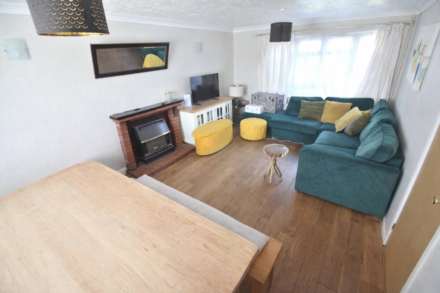 Simons Close, Reading, Image 3