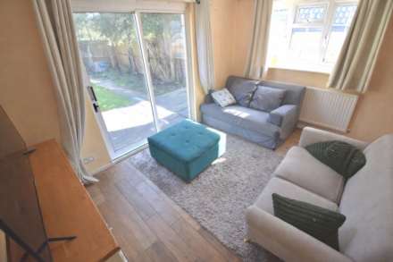 Simons Close, Reading, Image 5