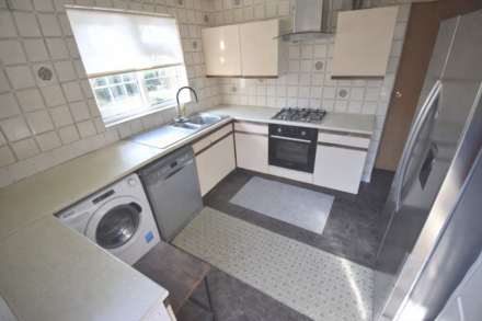 Simons Close, Reading, Image 7