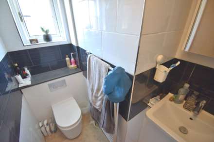 Simons Close, Reading, Image 9