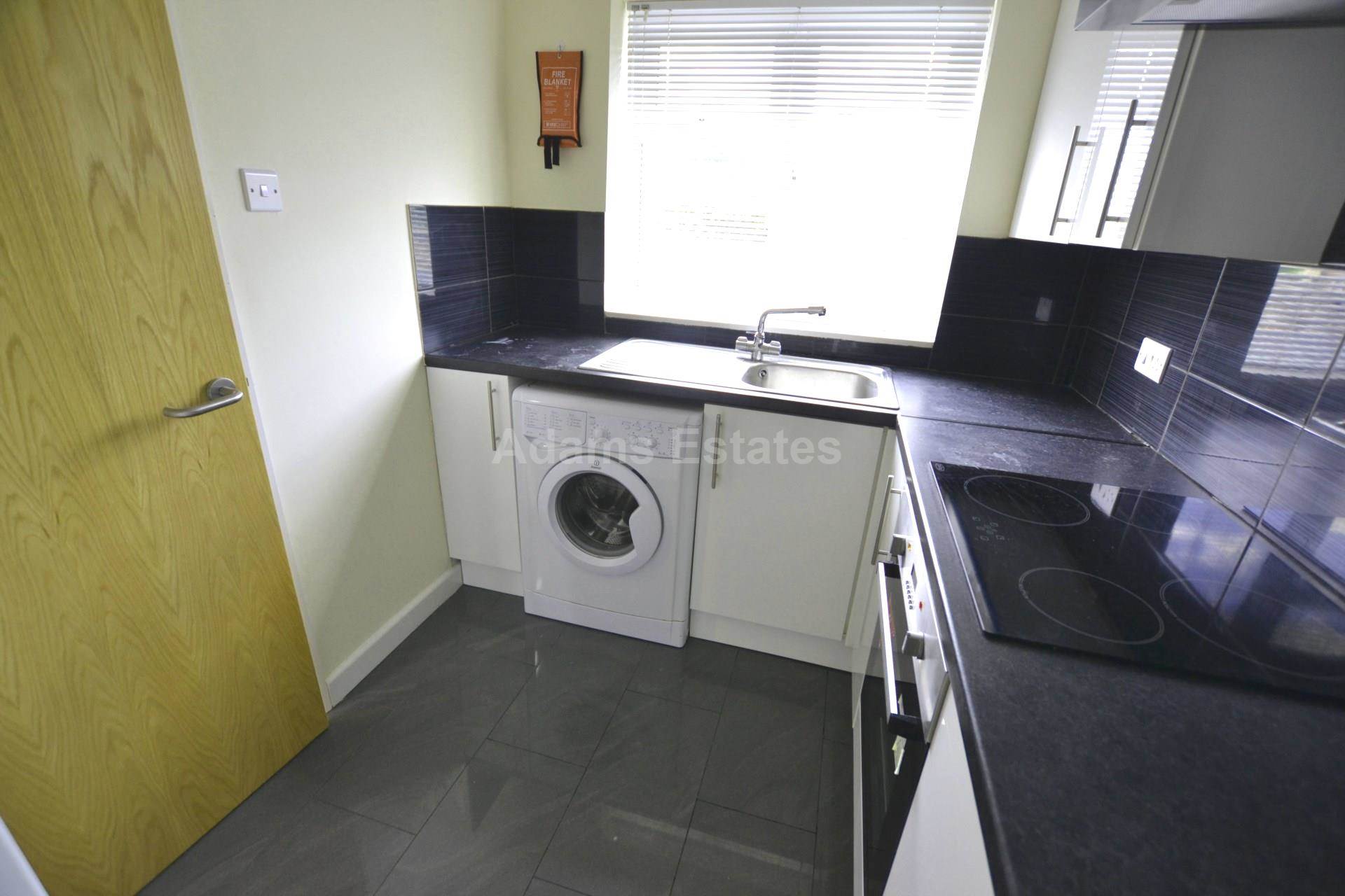 Reading Road, Pangbourne, Image 2