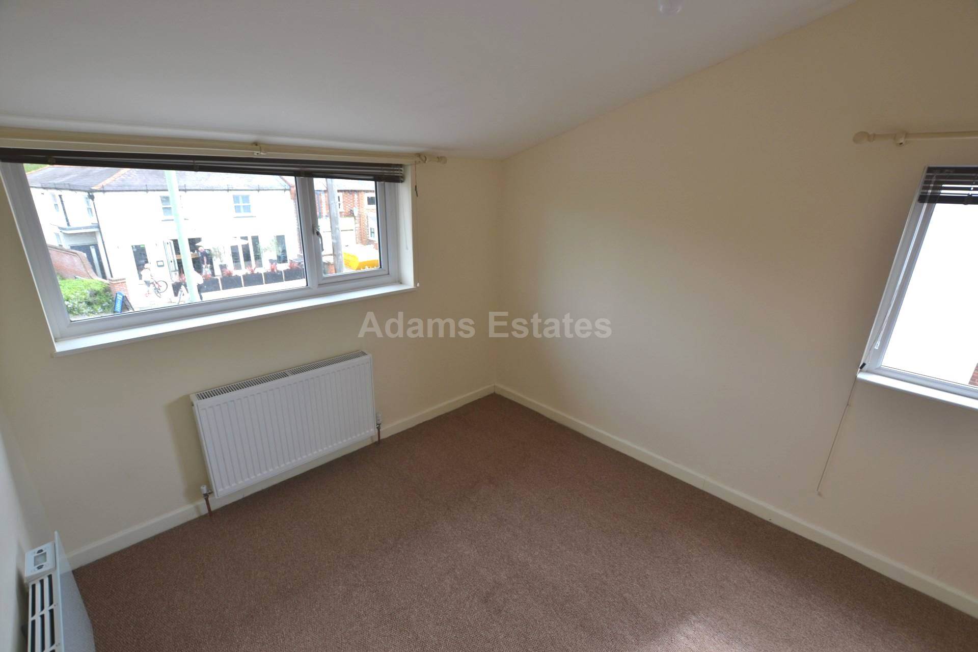 Reading Road, Pangbourne, Image 5