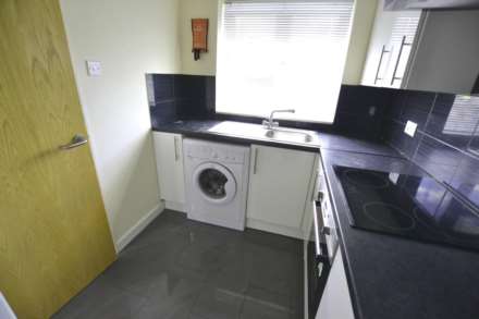 Reading Road, Pangbourne, Image 2