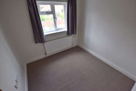Donnington Gardens, Reading, Image 9