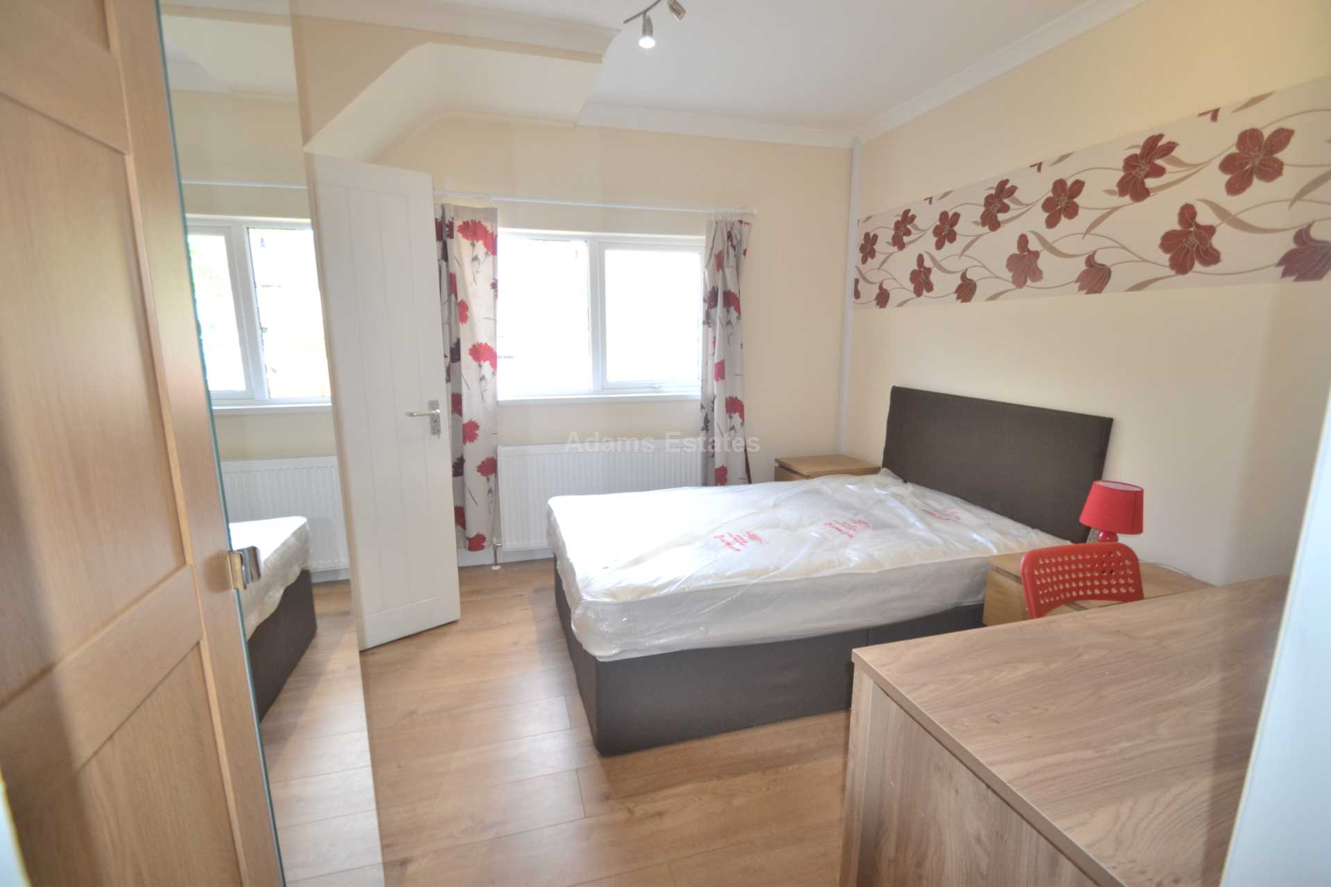 Hartland Road, Reading, Image 4