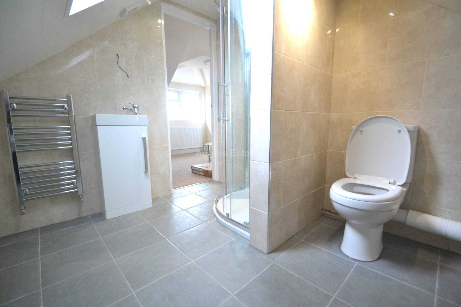 Room 8, Church Road, Reading, Image 6