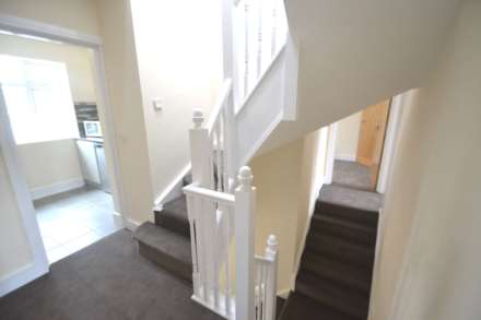 Room 8, Church Road, Reading, Image 5