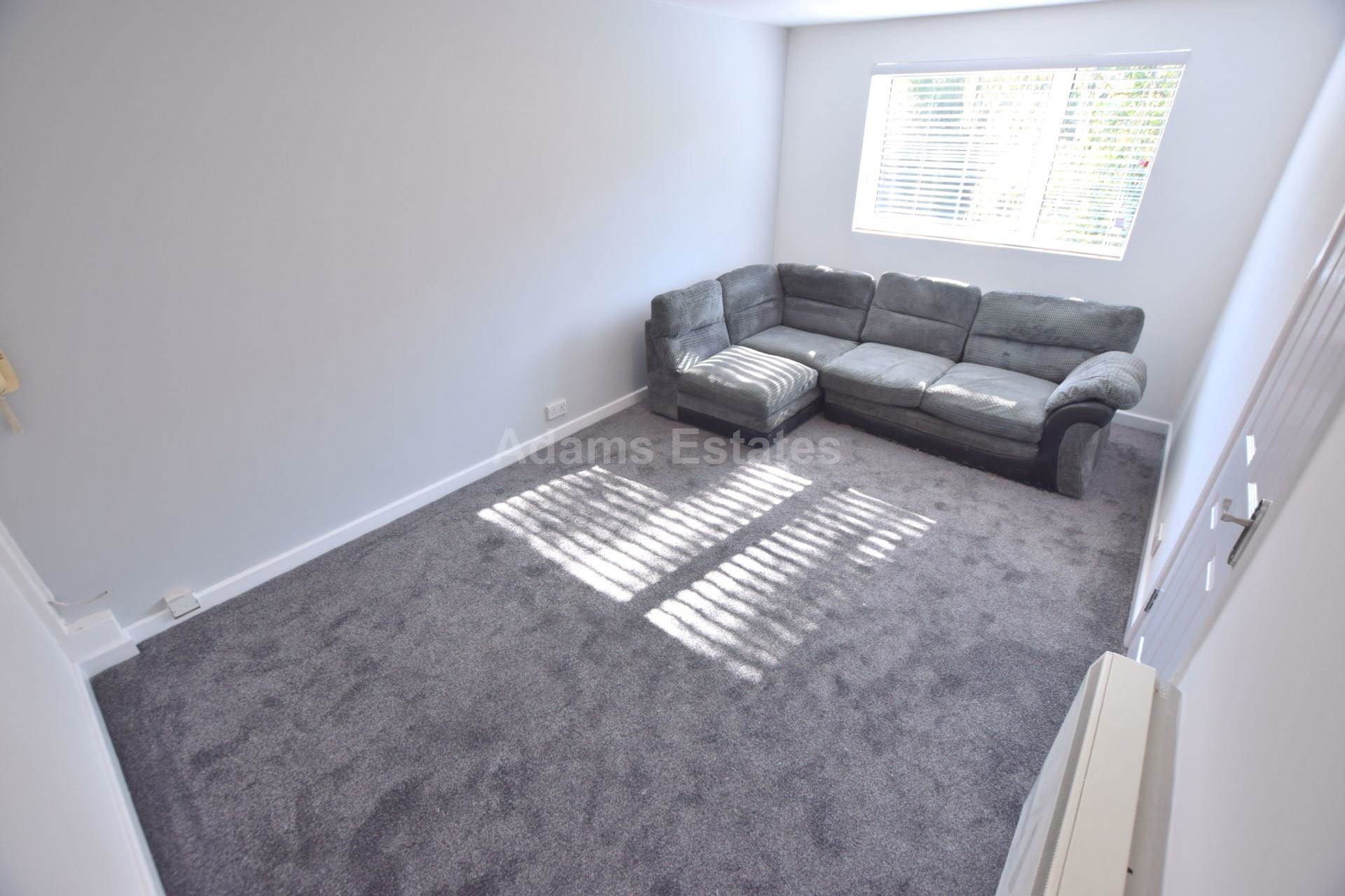 Trafalgar Court, Reading, Image 3