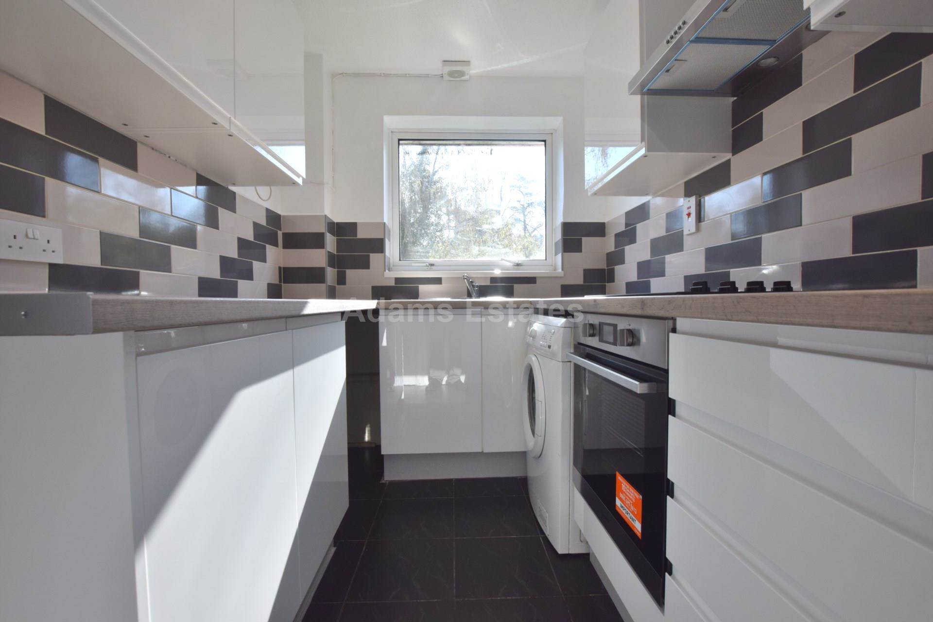 Trafalgar Court, Reading, Image 4