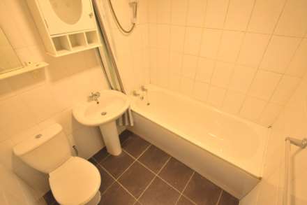 Trafalgar Court, Reading, Image 6