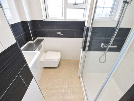 Simons Close, Tilehurst, Image 14