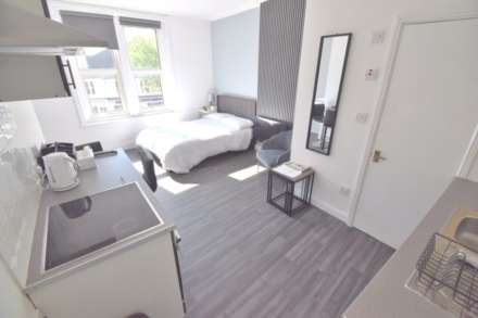 1 Bedroom Studio, London Street, Reading