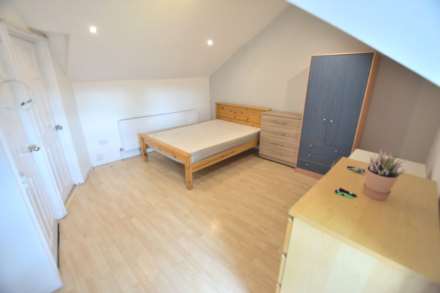London Road, Reading, Image 1