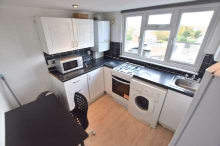 London Road, Reading, Image 3