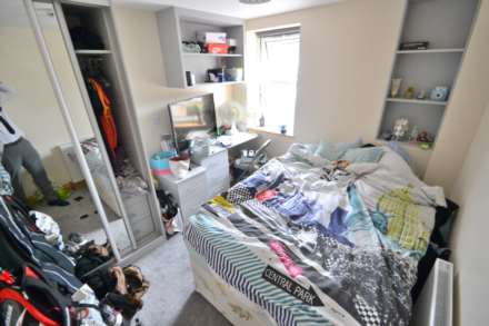 Wokingham Road, Reading, Image 15