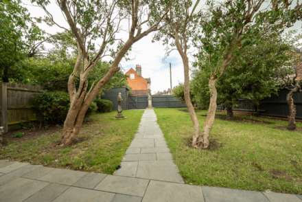 Wokingham Road, Reading, Image 30