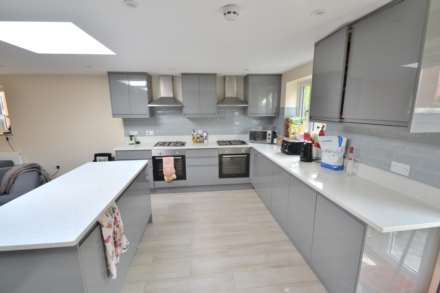 Wokingham Road, Reading, Image 4
