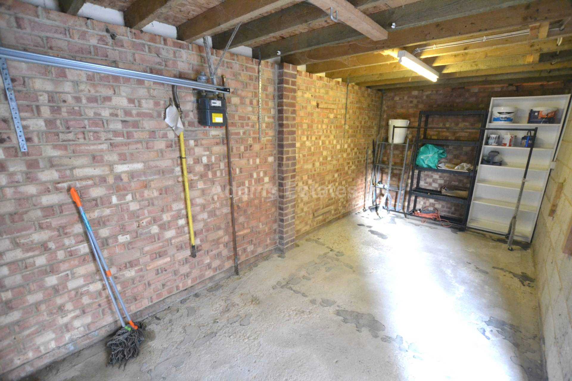 Corsham Road, Calcot, Image 16