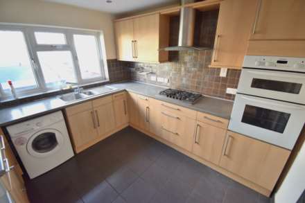 Kingsley Close, Reading, Image 2