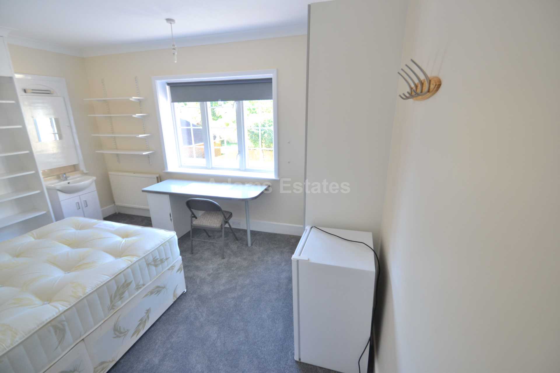 Shinfield Road, Reading, Image 5