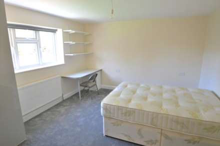 Shinfield Road, Reading, Image 18