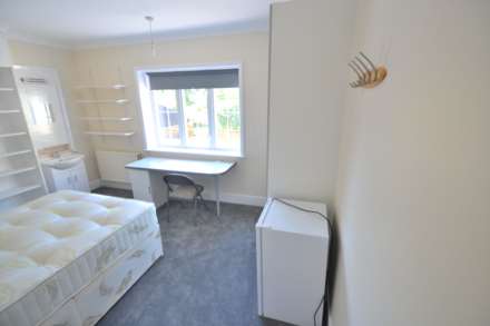 Shinfield Road, Reading, Image 5