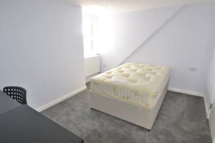Northcourt Avenue, Reading, Image 4
