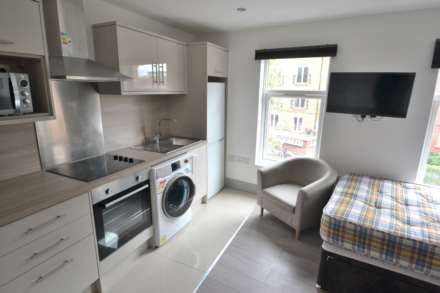 Southampton Street, Reading, Image 3