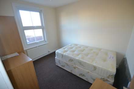 Orts Road, Reading, Image 4