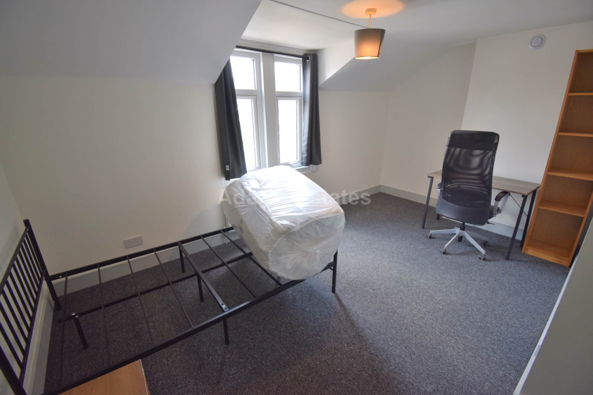 Hamilton Road, Reading, Image 15