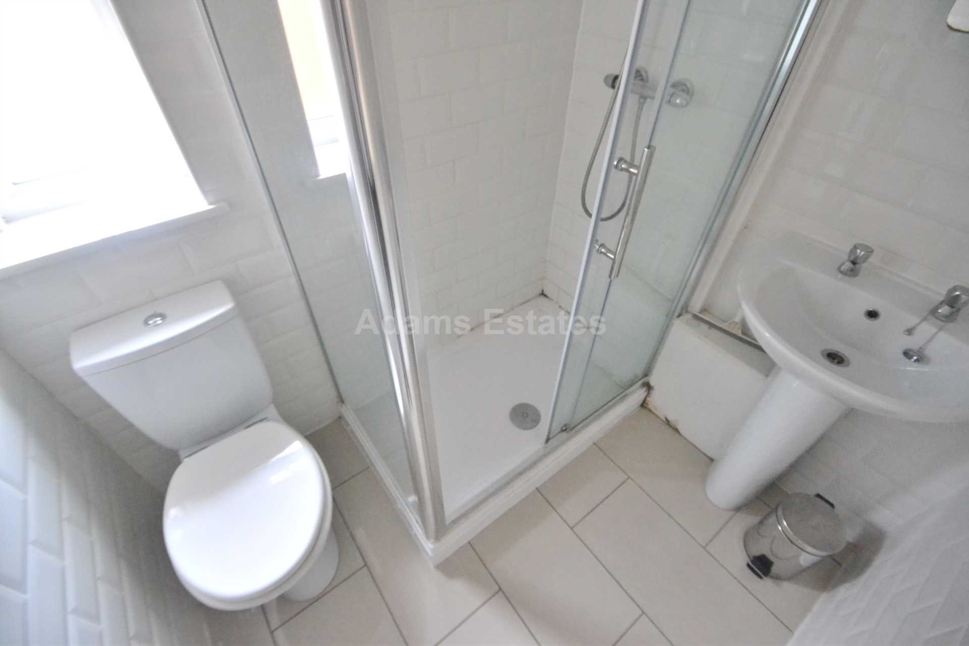 Pitcroft Ave, Reading, Image 9