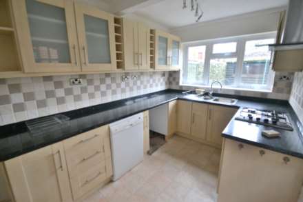 Pitcroft Ave, Reading, Image 4