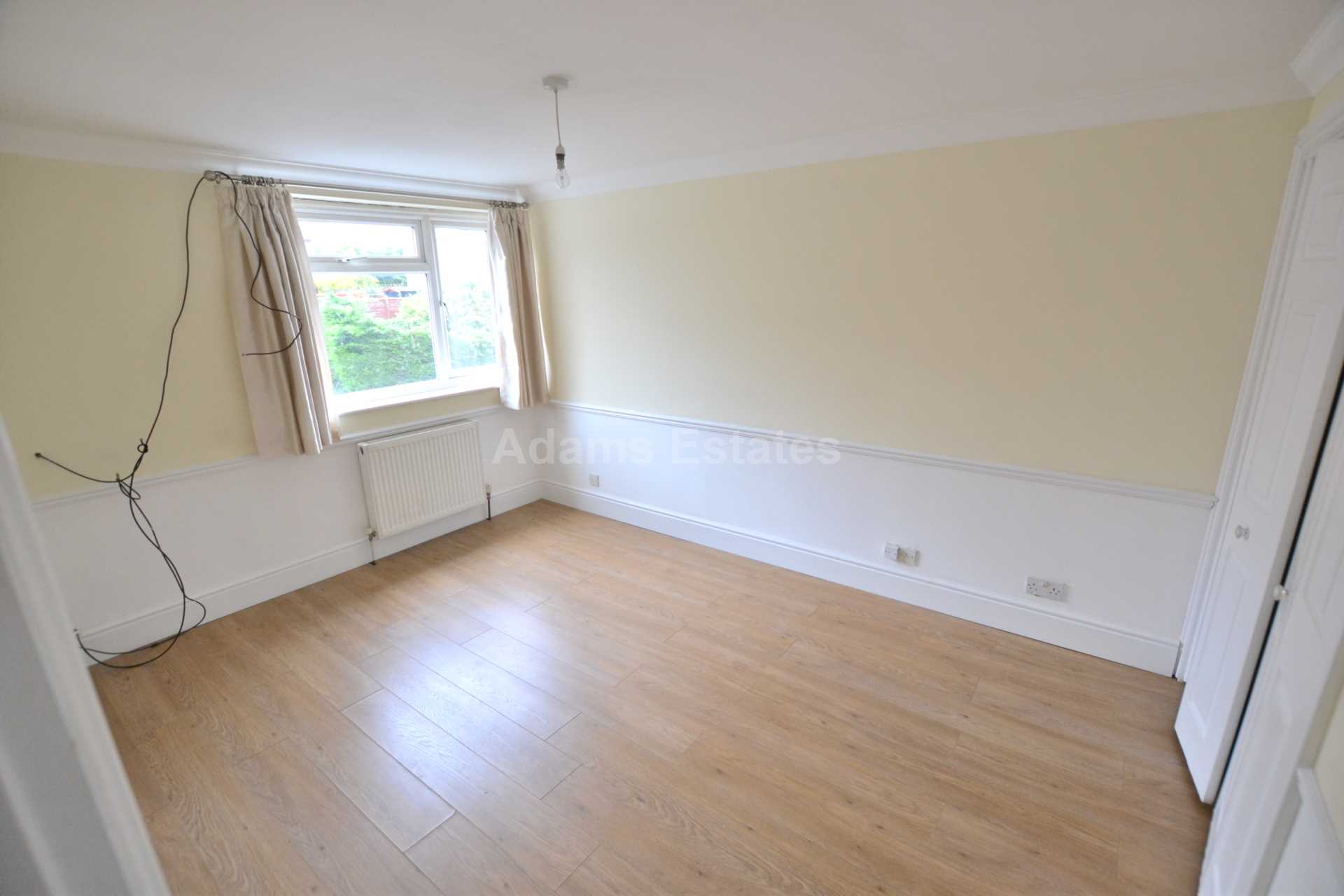 Lomond Avenue, Caversham, Reading, Image 4