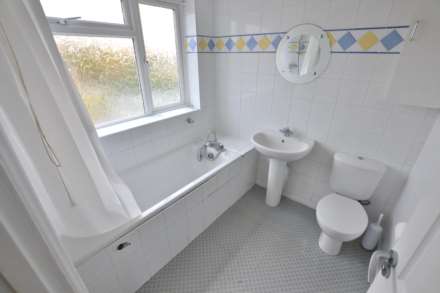 Lomond Avenue, Caversham, Reading, Image 5