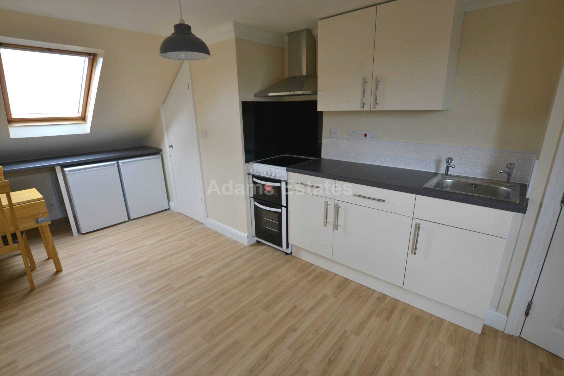 Kensington Road, Reading, Image 1